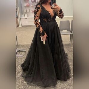 JJ's House A-line Sheer Long Sleeve Illusion Lace Chapel Black Chiffon Prom Dres